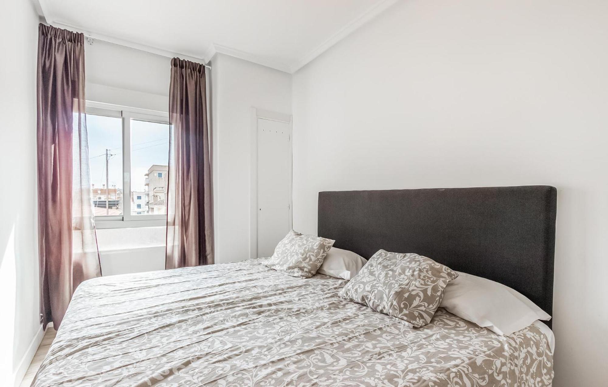 3 Bedroom Awesome Apartment In Santa Pola Eksteriør bilde